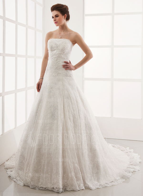 Ligne-A/Princesse Sans bretelles Traîne Chapelle Satin Dentelle Robe de Mariée avec Perlé (002011586)