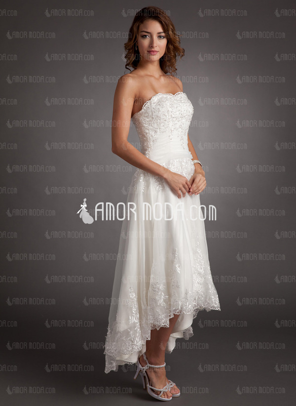 Ligne-A/Princesse Cœur Assymetrique Satin Tulle Robe de Mariée avec Dentelle Perlé (002011546)