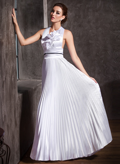 Robe de Mariée Ligne-A/Princesse Bretelles autour du cou Longeur au sol Charmeuse Robe de Mariée avec Ondulé Echarpes Perlé (002001197)