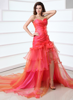 Robe de Bal de Promo Ligne-A/Princesse Cœur Traîne Chapelle Organza Robe de Bal de Promo avec Ondulé Brodé (018017330)