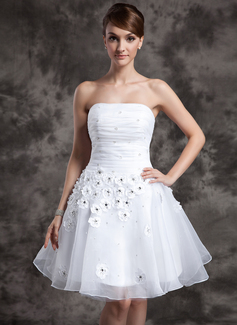 Robe de Mariée Ligne-A/Princesse Sans bretelles Court/Mini Organza Robe de Mariée avec Ondulé Perlé Fleurs (002024068) Robe de Mariée Ligne-A/Princesse Sans bretelles Court/Mini Organza Robe de Mariée avec Ondulé Perlé Fleurs (002024068)